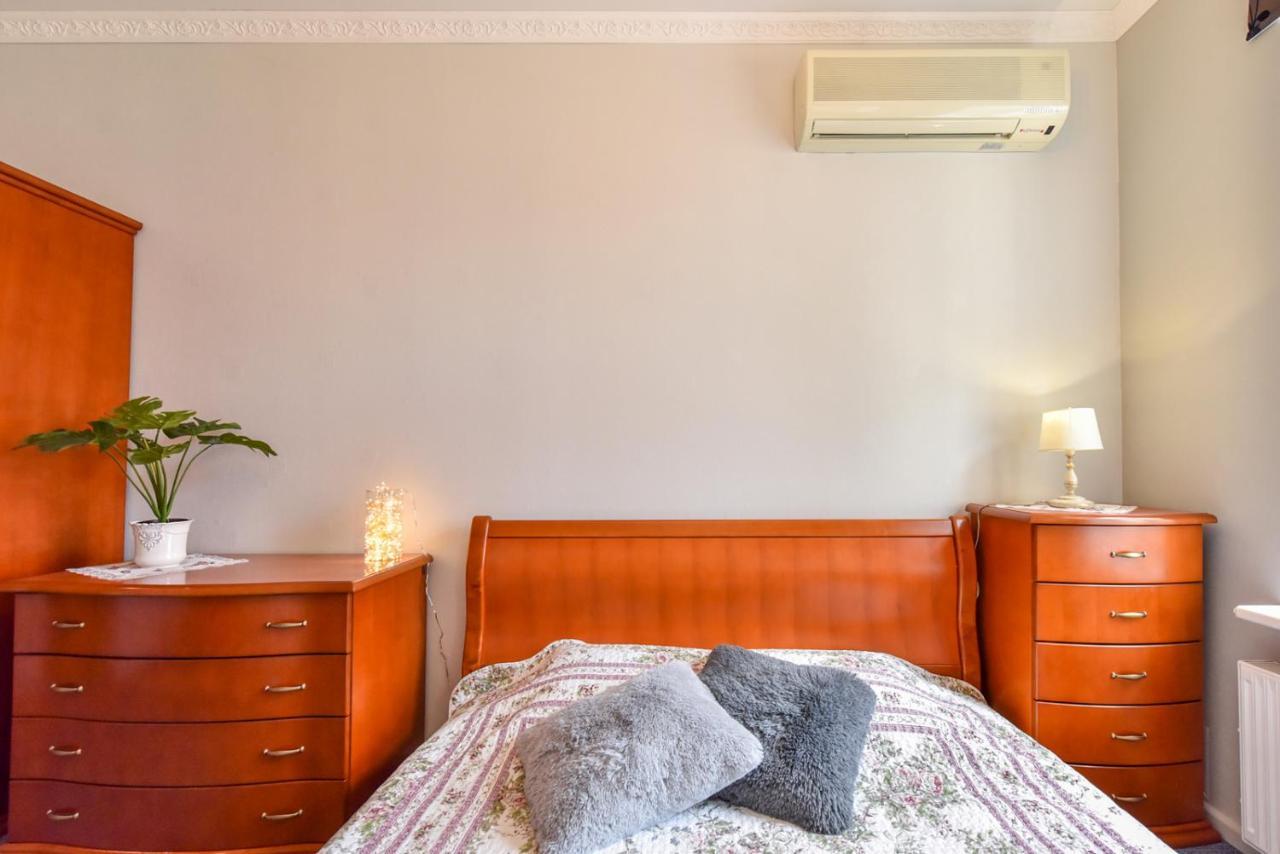 Hotel Jugend With Self Check-In Liepāja Екстериор снимка