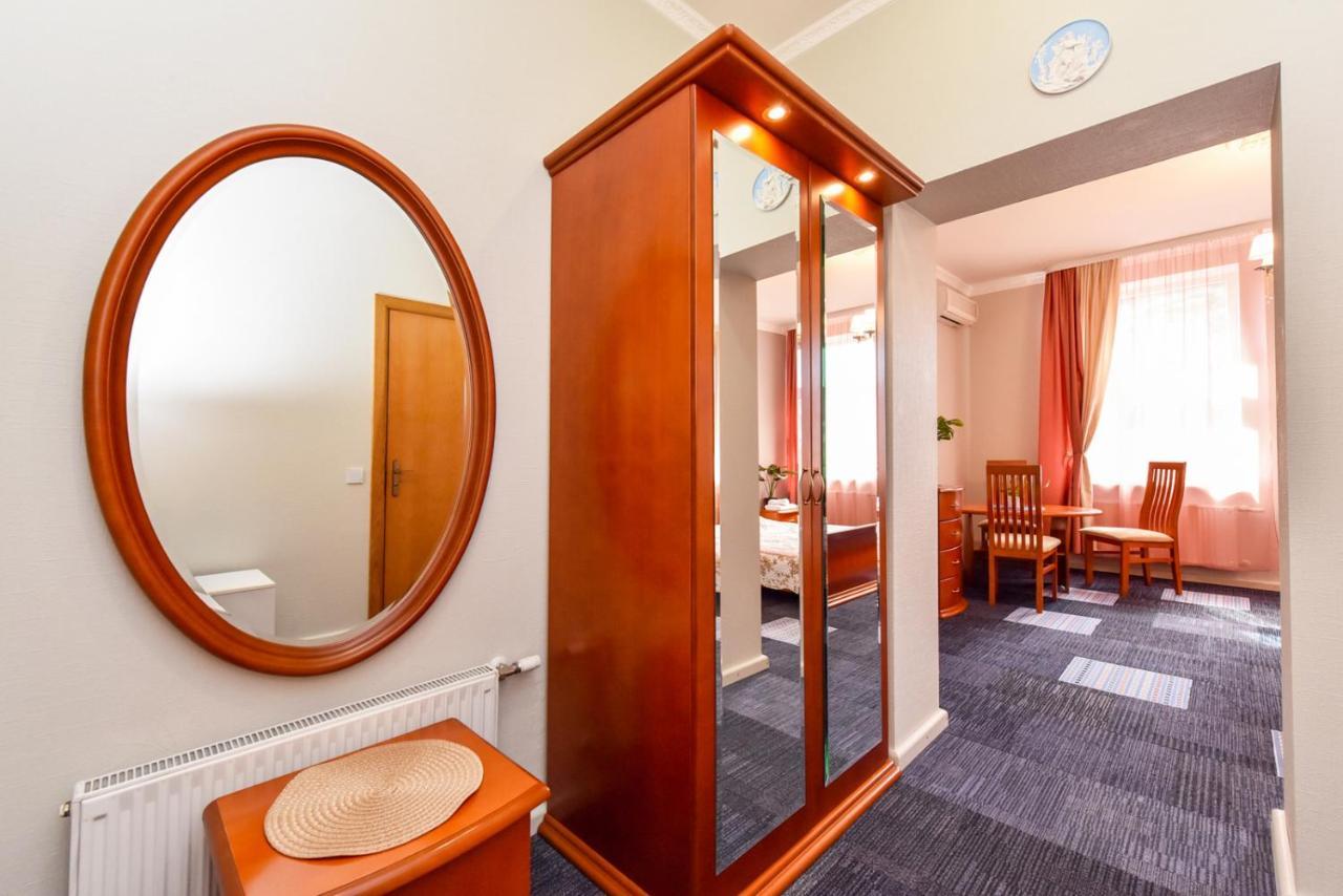 Hotel Jugend With Self Check-In Liepāja Екстериор снимка