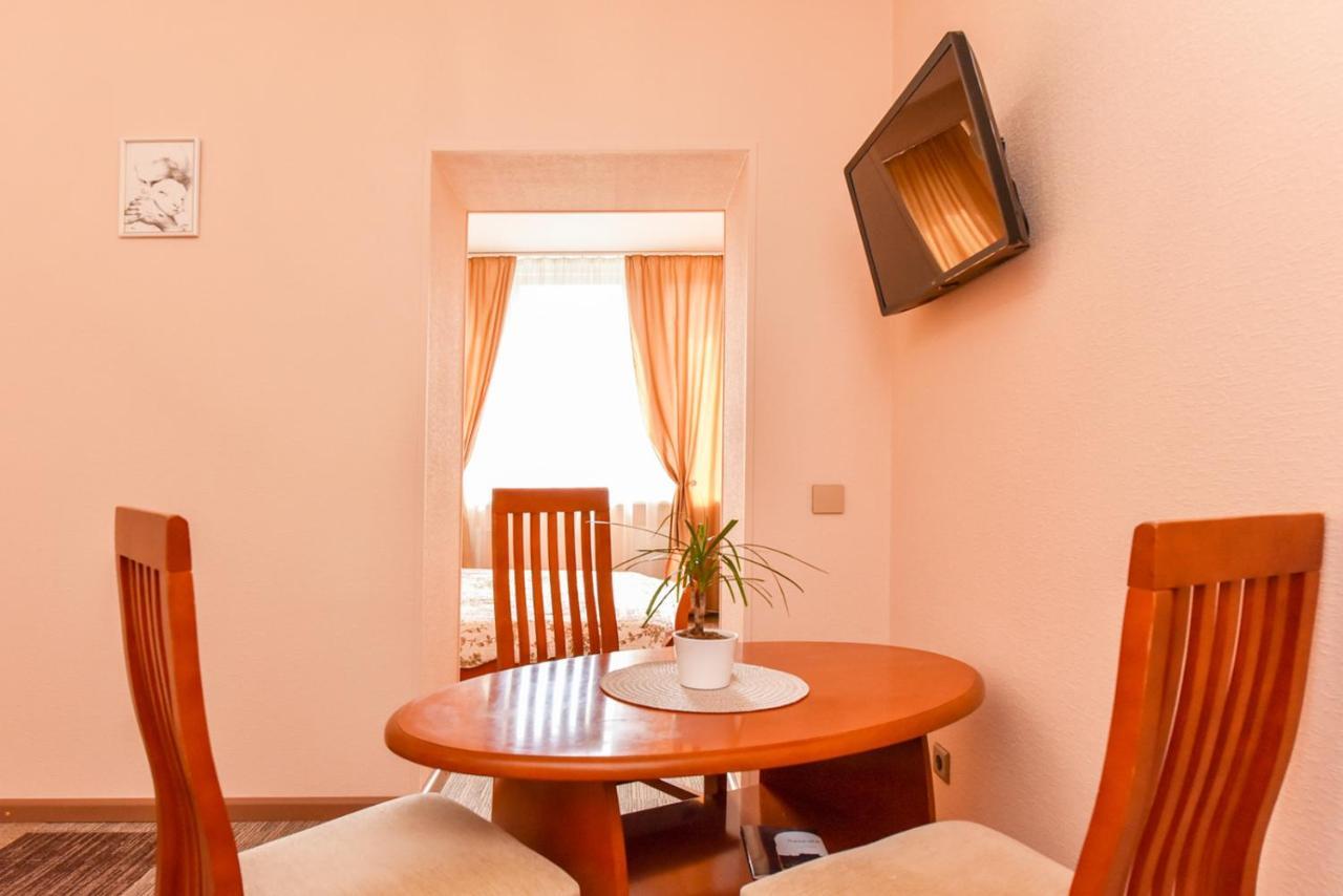 Hotel Jugend With Self Check-In Liepāja Екстериор снимка